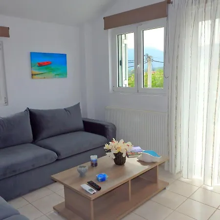 Ionian Apartment, Apartman Számi