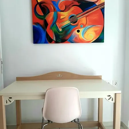 Ionian Apartment, Számi