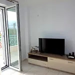 Daire Ionian Apartment,